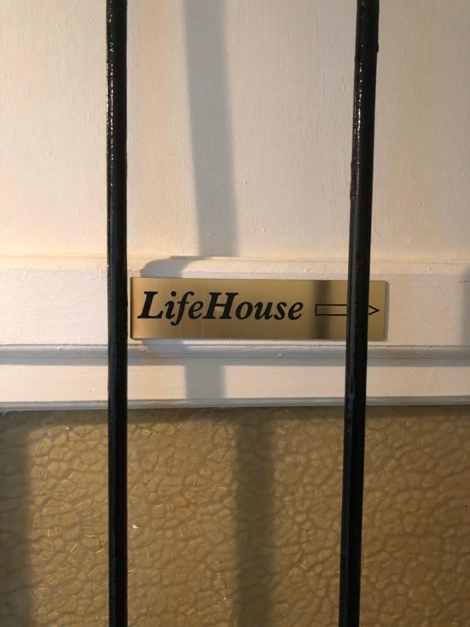アルメリアLifehouse Cathedral * Free Parking* Superiorwifi*アパートメント エクステリア 写真